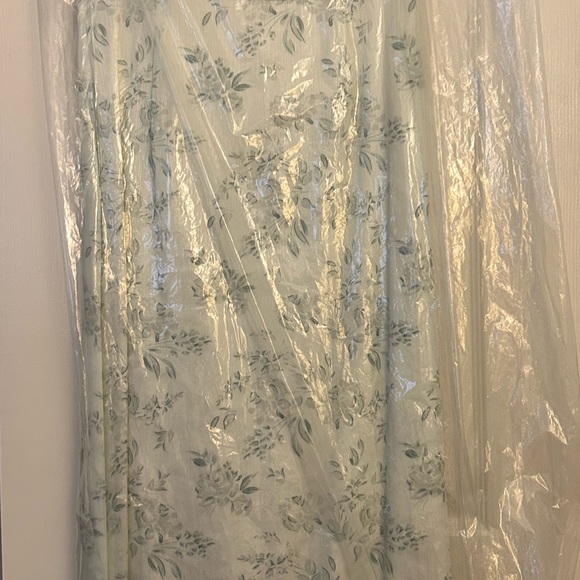 Sachin and Babi One-Shoulder Satin Charmeuse Gown - Picture 6 of 7